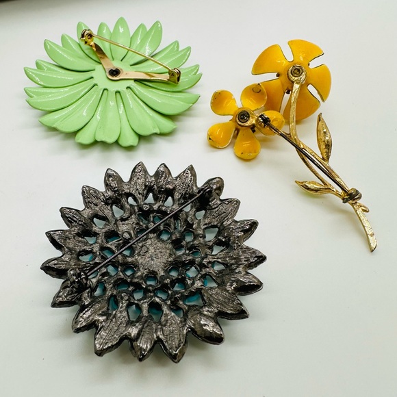 Vintage Mod Flower Power Brooch Lot - Picture 5 of 8